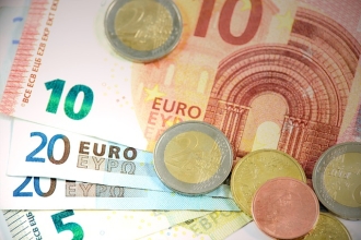 2024. gadā minimālā alga būs 700 eiro